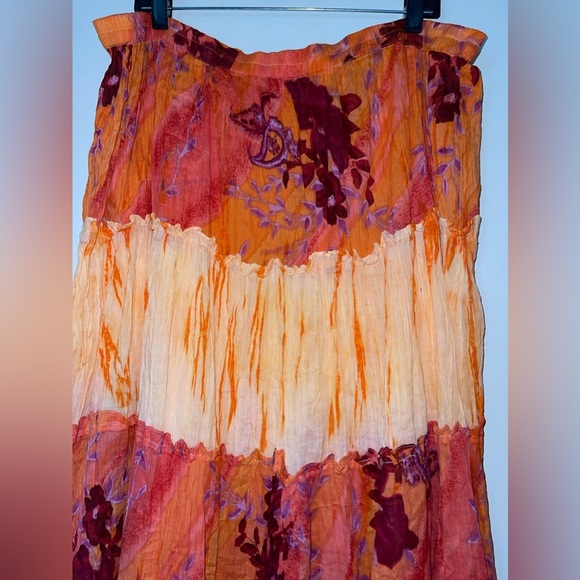 Women's Plus Size Artsy Boho Floral Skirt - Picture 4 of 6